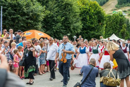 Korowód 56.Tygodnia Kultury Beskidzkie